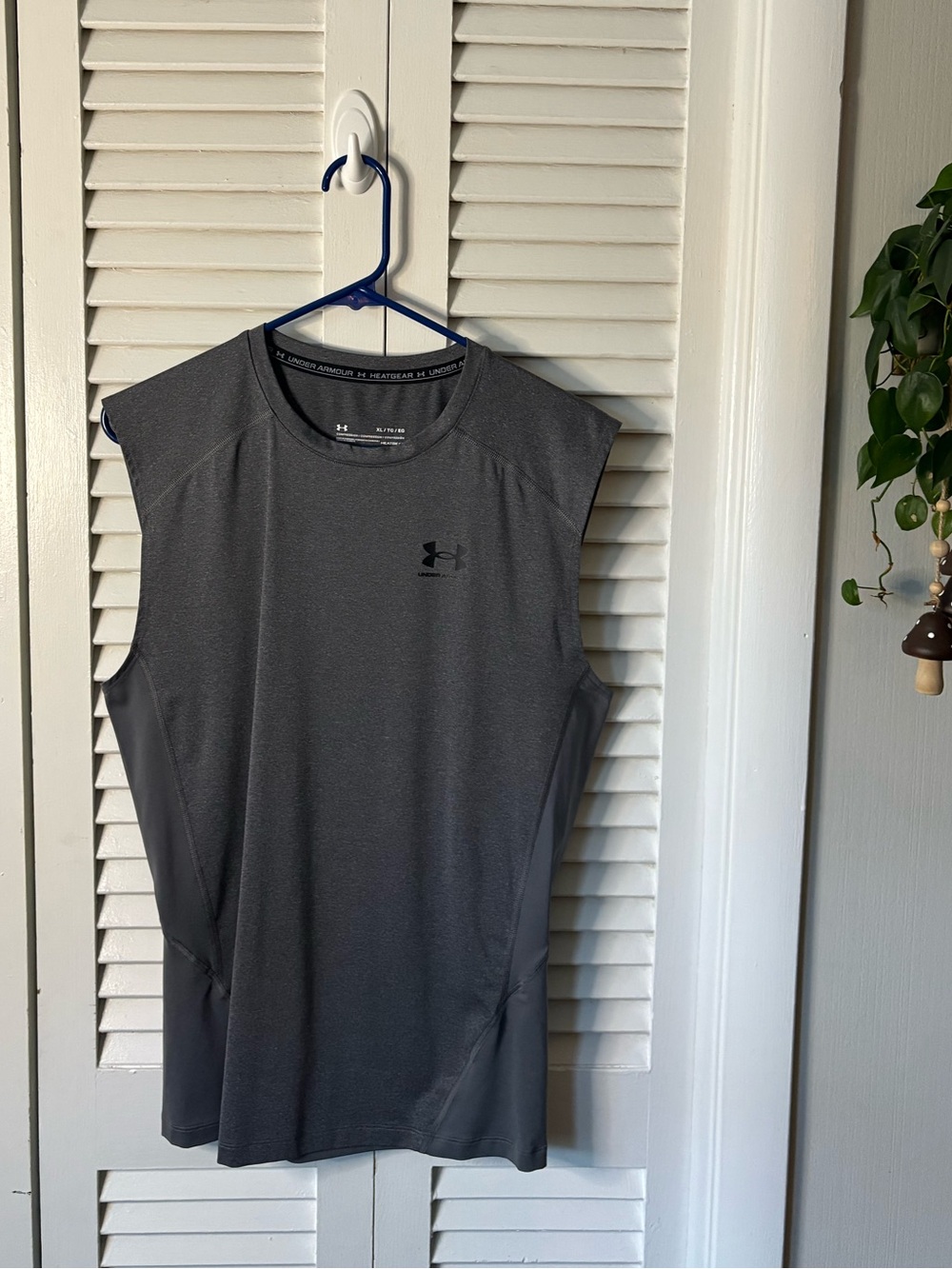 Under Armour Mens Charcoal Gray Sleeveless Performance Top
